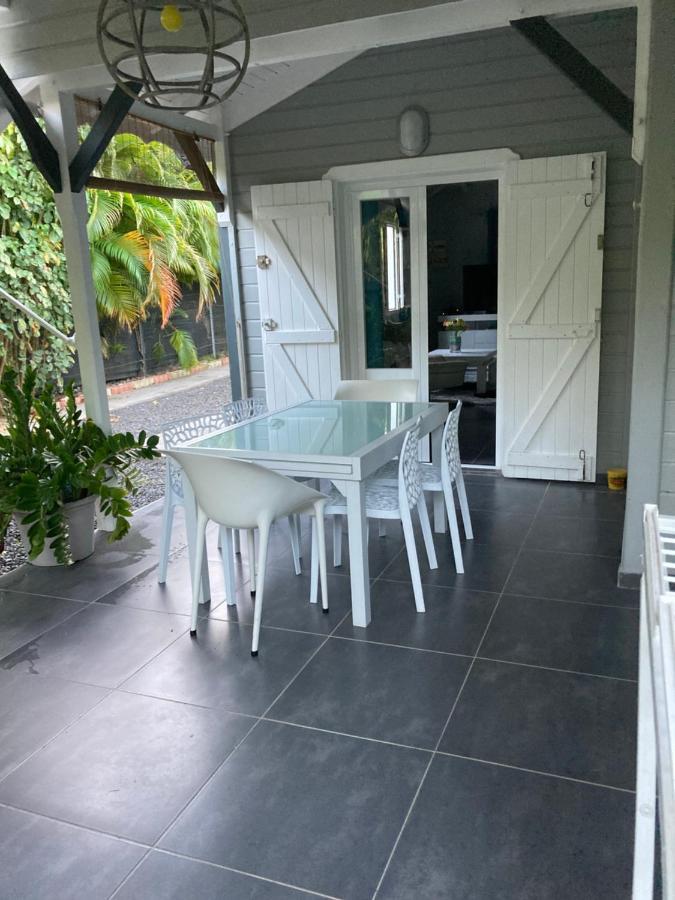Les Nuits Galantes Mandevilla Maison Privee Avec Jacuzzi Saint-Francois  Esterno foto