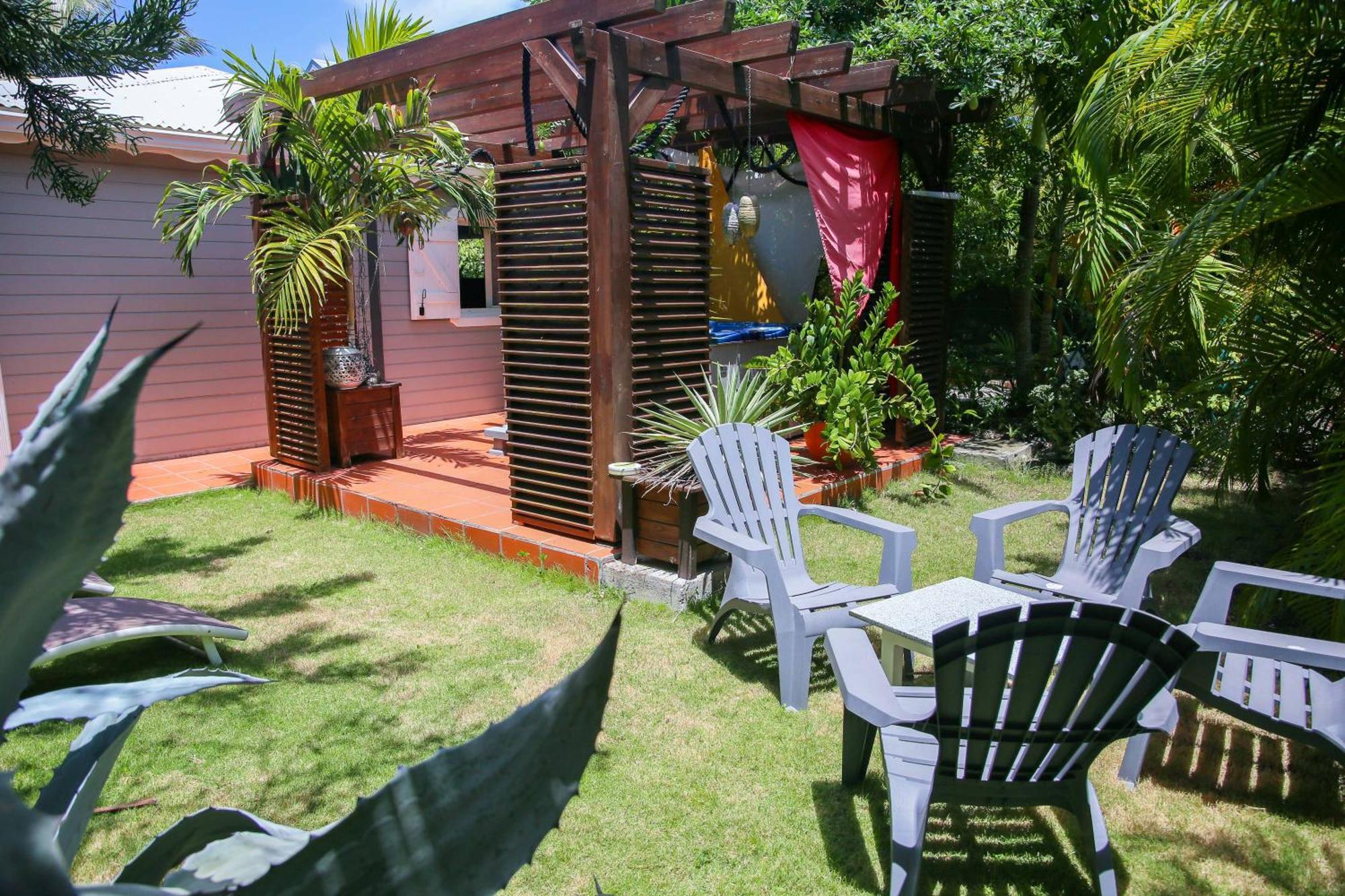 Les Nuits Galantes Mandevilla Maison Privee Avec Jacuzzi Saint-Francois  Esterno foto