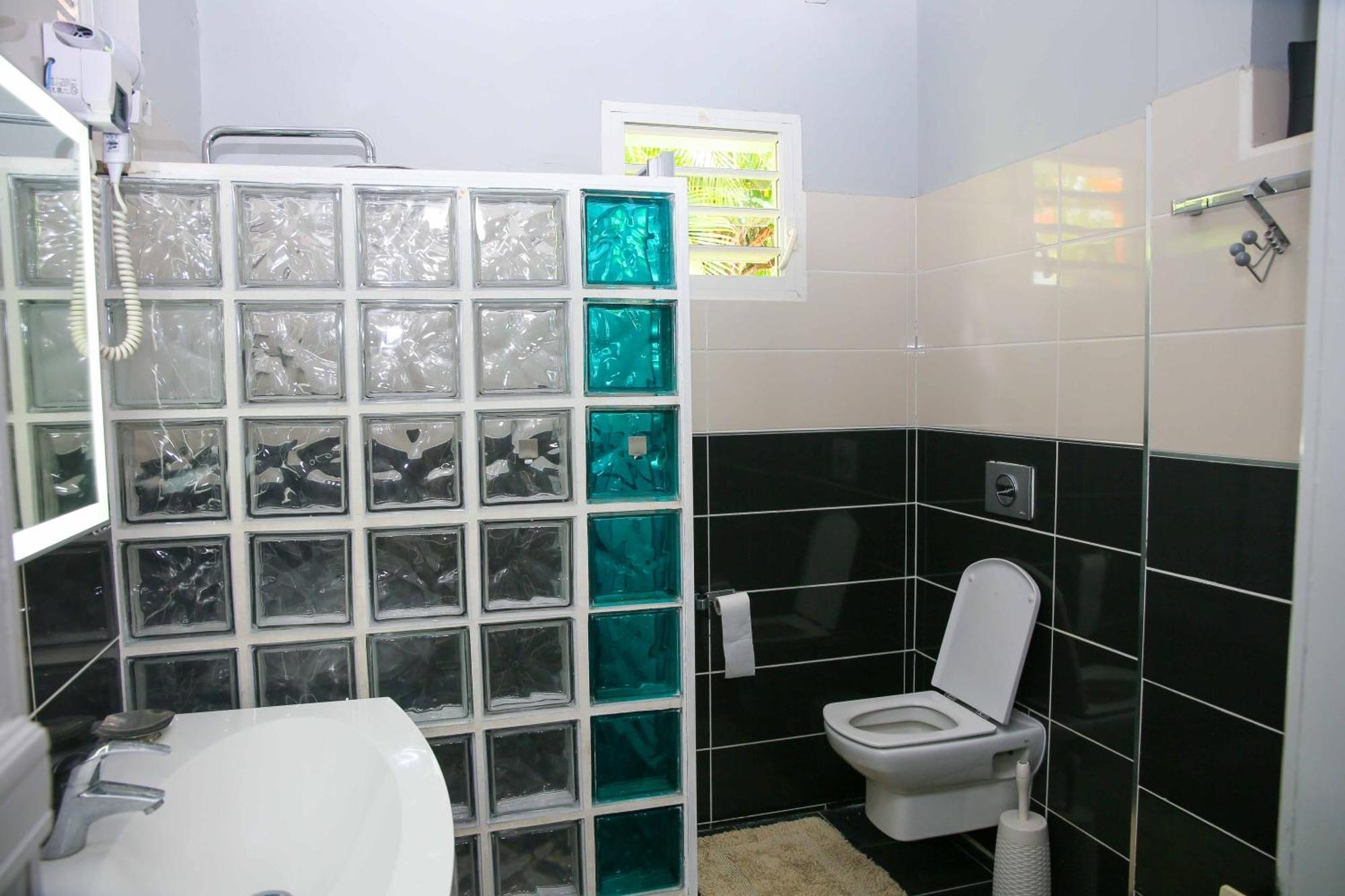 Les Nuits Galantes Mandevilla Maison Privee Avec Jacuzzi Saint-Francois  Esterno foto